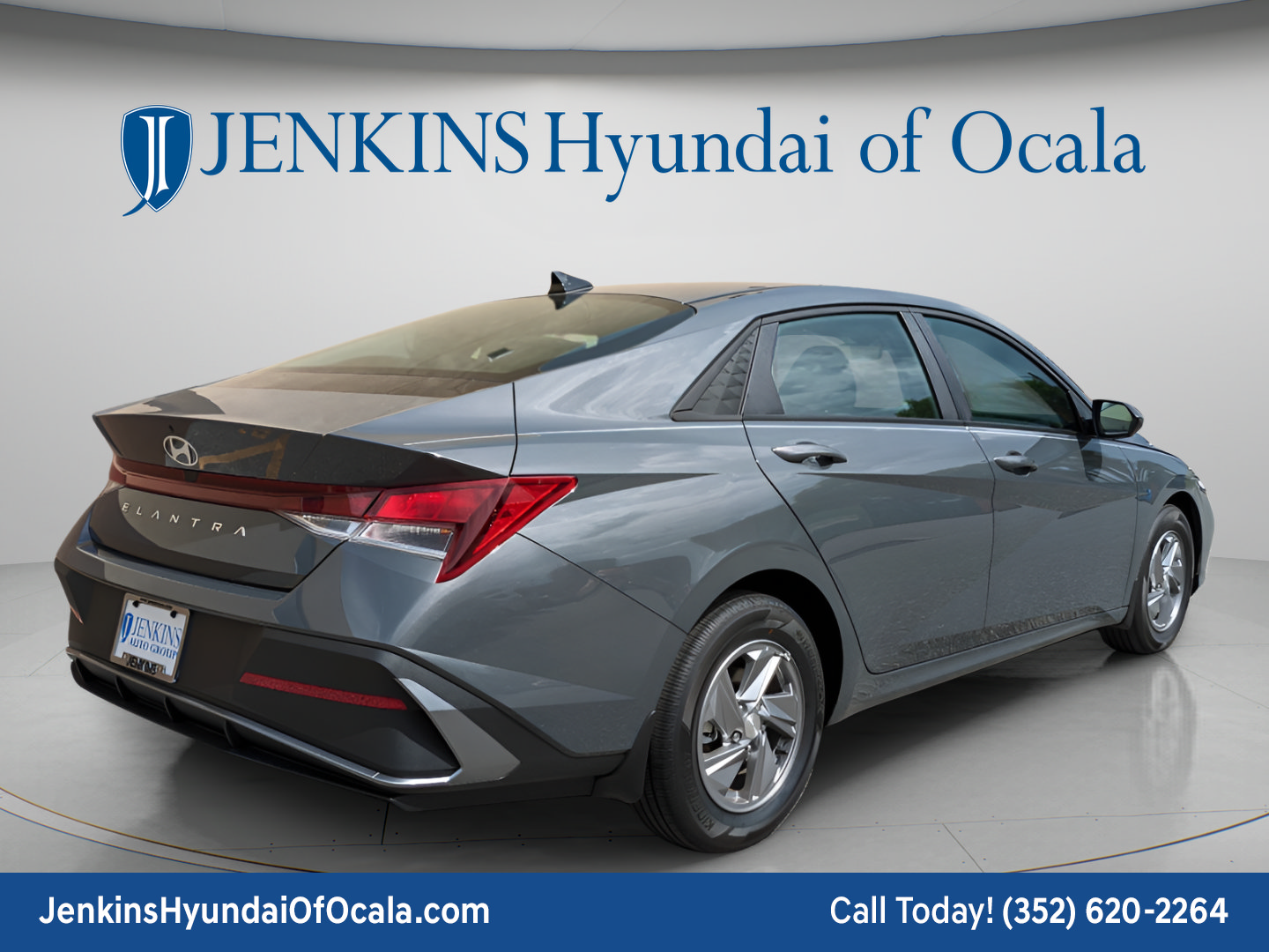 New 2026 Hyundai Elantra SE FWD image 3