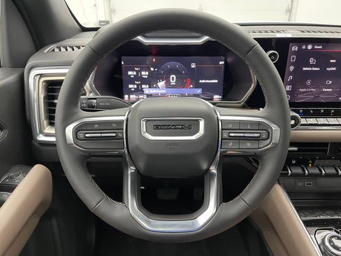 New 2026 GMC Canyon Denali AWD/4WD image 18