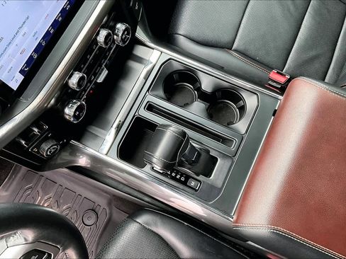 Used 2021 Ford F150 Lariat w/ Equipment Group 502A High image 31