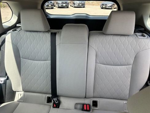 Certified 2022 Toyota Corolla Cross L AWD/4WD image 33