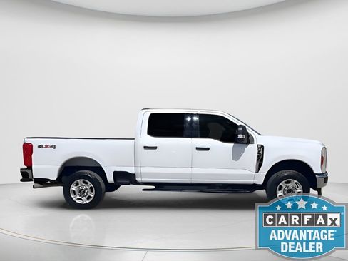 Used 2025 Ford F250 XLT image 4