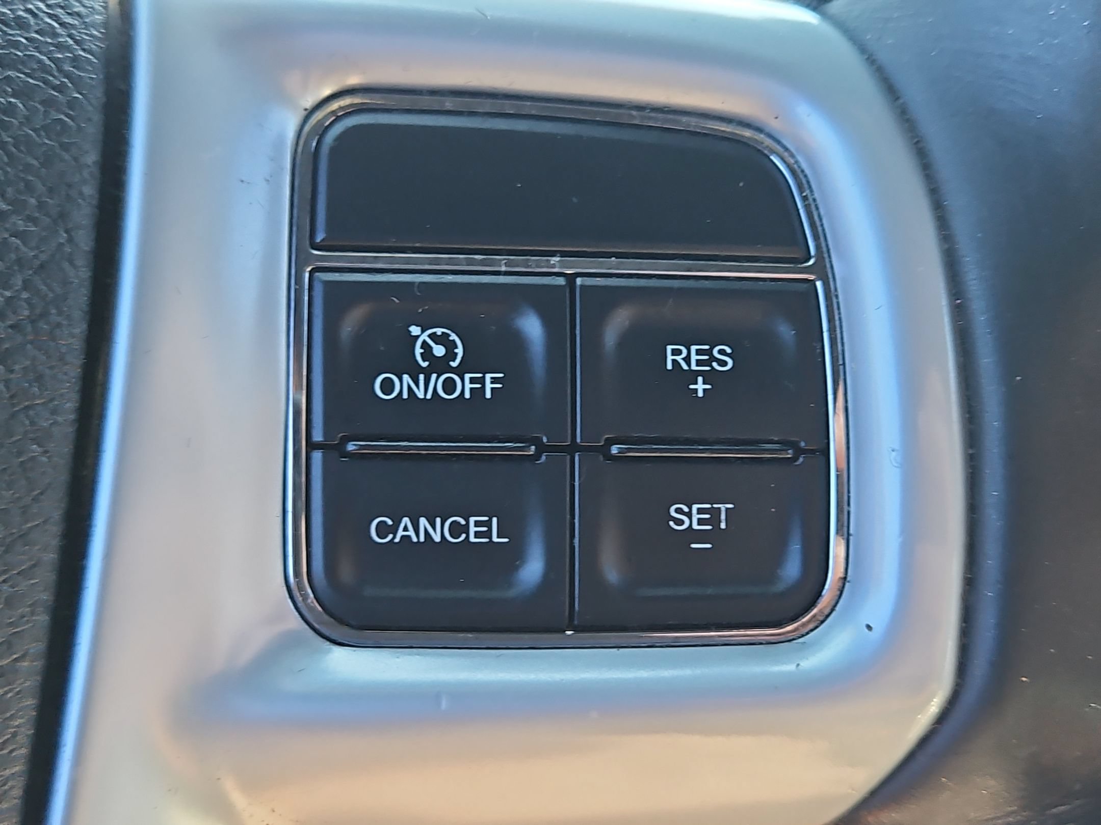 Used 2014 Chrysler 300 RWD image 28