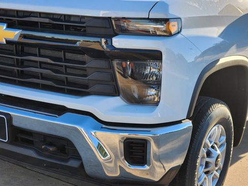 New 2025 Chevrolet Silverado 2500 W/T w/ WT Convenience Package image 16