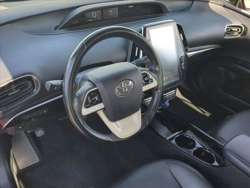 Used 2019 Toyota Prius Prime Premium FWD image 10