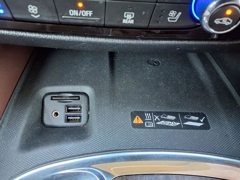 Used 2020 Buick Enclave Avenir w/ Avenir Technology Package AWD/4WD image 11