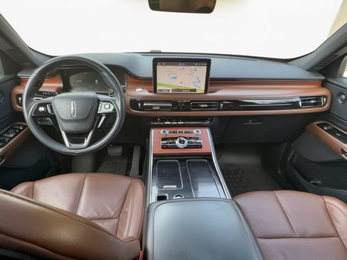 Used 2022 Lincoln Aviator Reserve w/ Equipment Group 201A AWD/4WD image 17