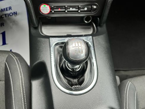 Used 2015 Ford Mustang Coupe image 20