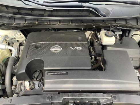 Used 2020 Nissan Murano SL w/ Moonroof Package AWD/4WD image 10