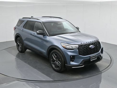 New 2026 Ford Explorer ST-Line w/ ST-Line Street Pack RWD image 41
