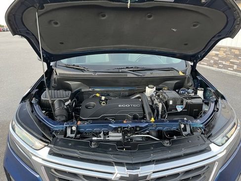 Used 2022 Chevrolet Equinox LS image 29