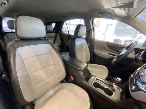 Used 2018 Chevrolet Equinox Premier image 27