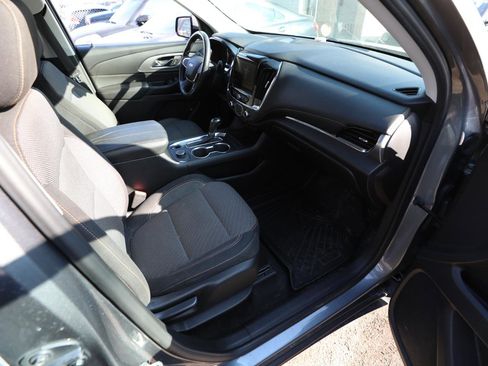 Used 2018 Chevrolet Traverse LT image 10