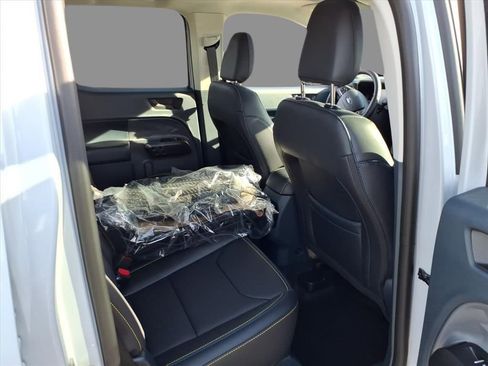 New 2026 Ford Maverick Lobo image 12