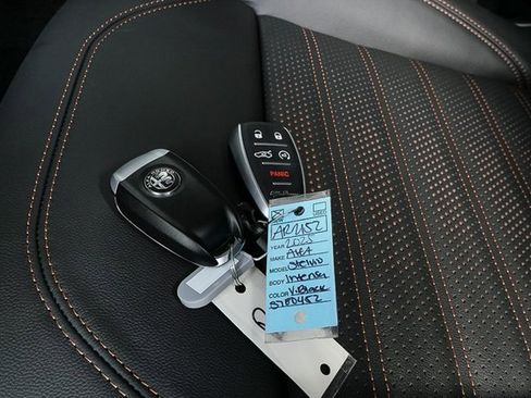 New 2025 Alfa Romeo Stelvio Sprint image 39