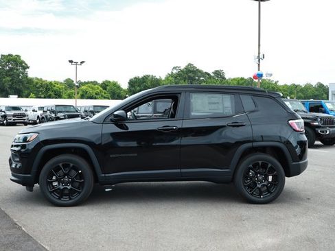 New 2026 Jeep Compass Latitude AWD/4WD image 9