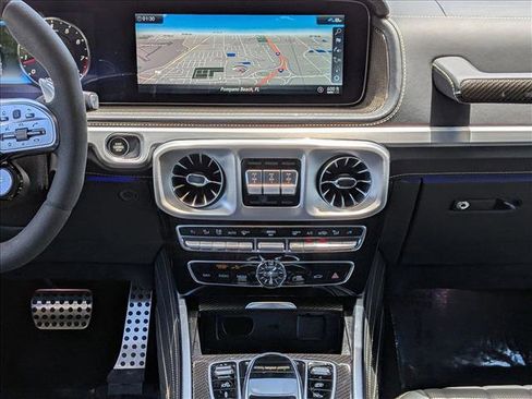 Certified 2024 Mercedes-Benz G 63 AMG 4MATIC w/ Seat Comfort Package image 12
