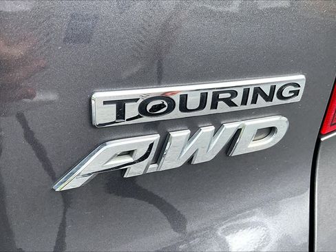 Used 2020 Honda Pilot Touring image 10