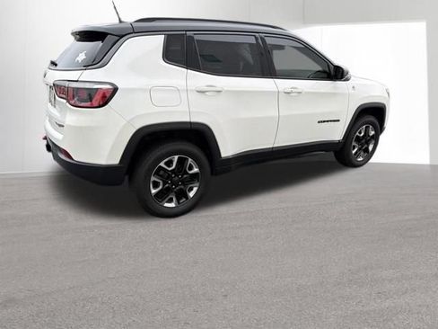 Used 2018 Jeep Compass Trailhawk w/ Cold Weather Group AWD/4WD image 5