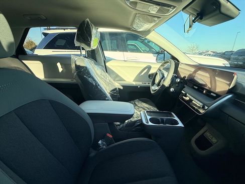 New 2026 Hyundai Ioniq 5 SE image 10