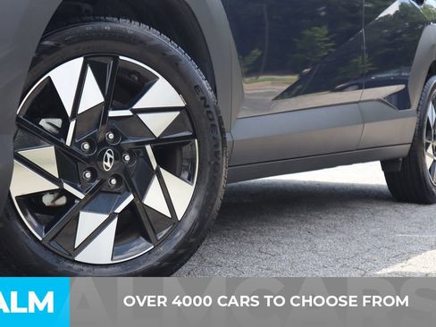 Used 2024 Hyundai Kona SEL FWD image 3