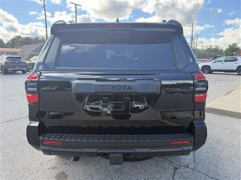 Used 2025 Toyota 4Runner TRD Off-Road Premium image 5