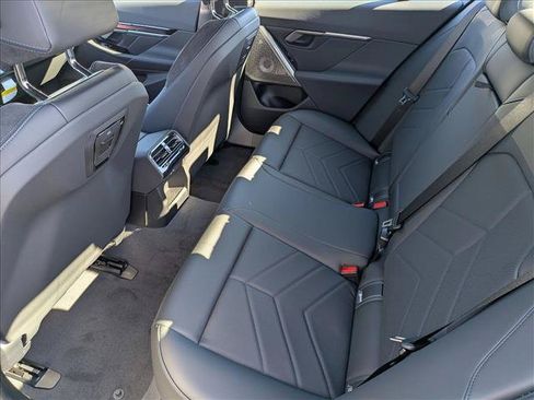 New 2027 BMW i5 M60 w/ M Sport Package RWD image 16
