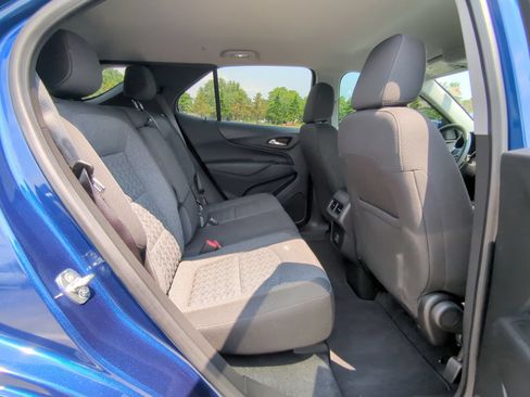 Used 2022 Chevrolet Equinox LT FWD image 9