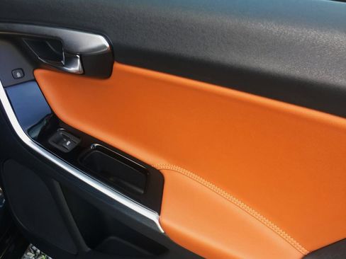 Used 2015 Volvo S60 T5 Platinum image 15