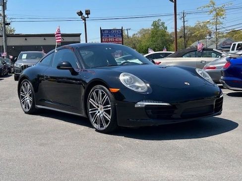 Used 2016 Porsche 911 Carrera 4 AWD/4WD image 3