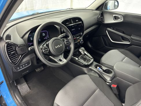 Certified 2023 Kia Soul S FWD image 14