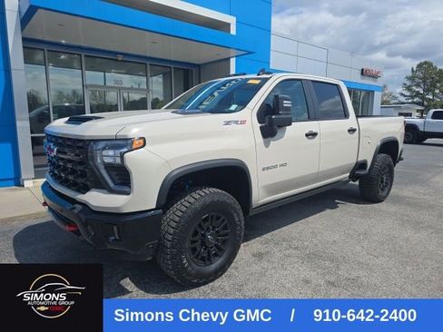 Used 2026 Chevrolet Silverado 2500 ZR2 AWD/4WD image 1