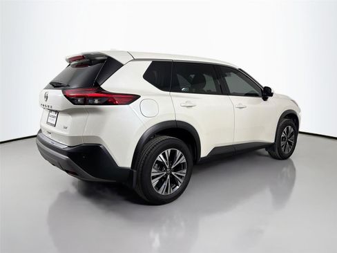 Used 2021 Nissan Rogue SV FWD image 6