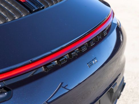 Certified 2022 Porsche 911 Carrera RWD image 19