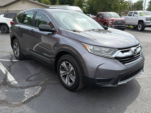Used 2017 Honda CR-V LX image 3