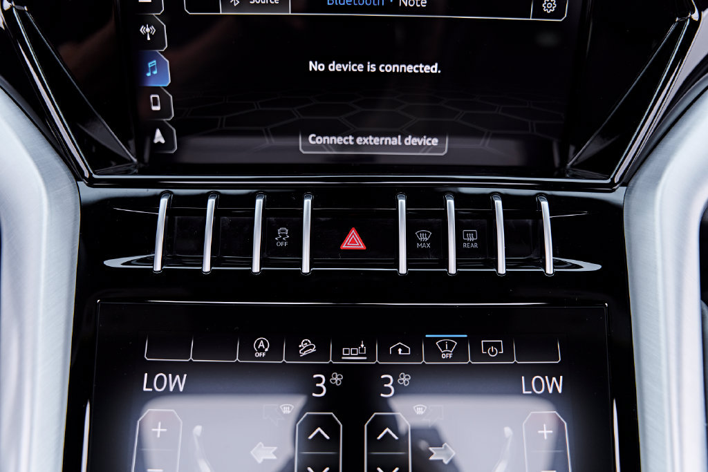 Used 2020 Lamborghini Urus AWD/4WD image 77