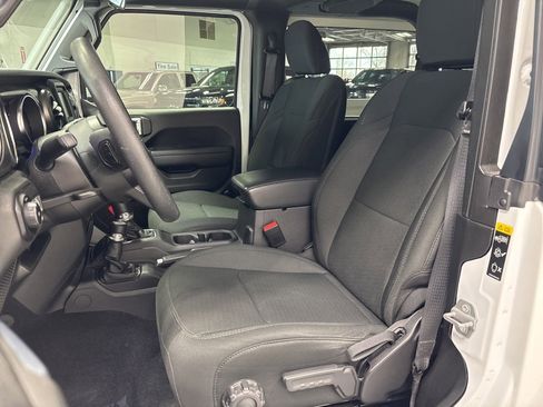 Used 2021 Jeep Wrangler Sport image 9