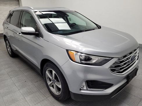 Used 2020 Ford Edge SEL w/ Convenience Package FWD image 13