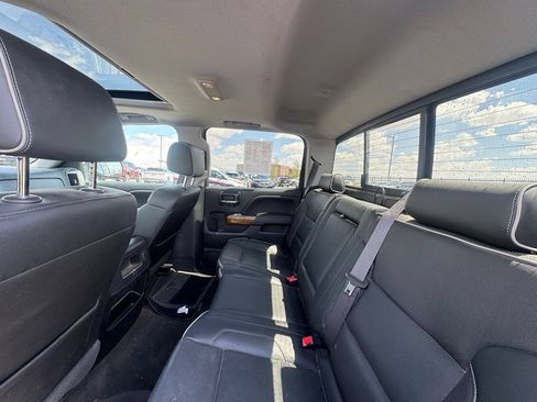 Used 2017 Chevrolet Silverado 1500 High Country AWD/4WD image 3