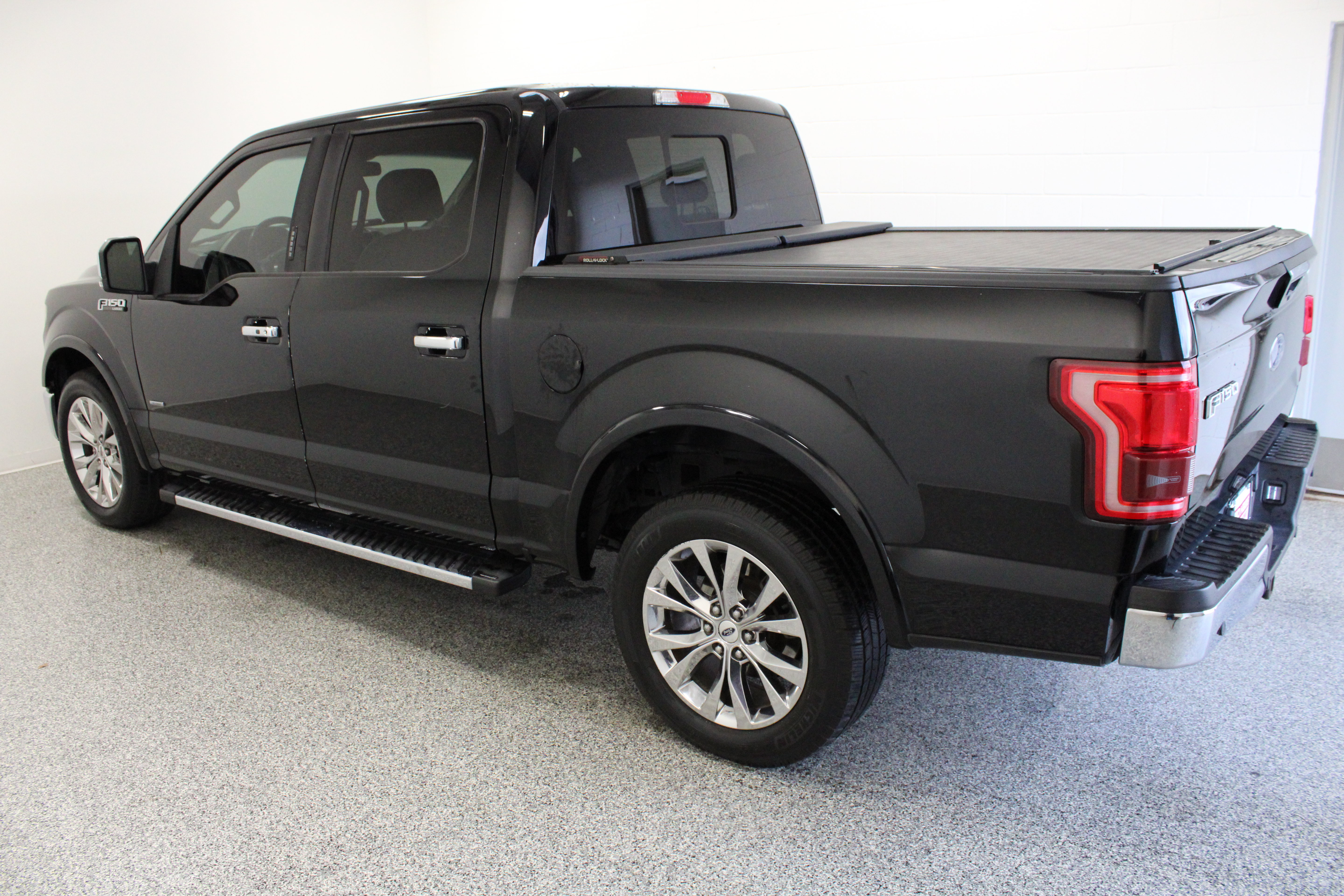 Used 2017 Ford F150 Lariat w/ Equipment Group 502A Luxury RWD image 11