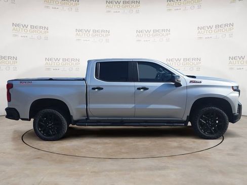 Used 2021 Chevrolet Silverado 1500 LT Trail Boss w/ Bed Protection Package AWD/4WD image 6