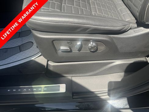 Used 2023 Cadillac Escalade V image 18