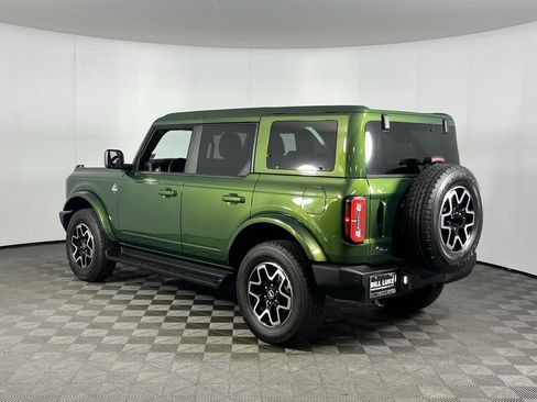 Used 2025 Ford Bronco Outer Banks image 9