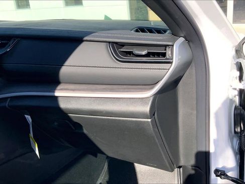 New 2026 Jeep Grand Cherokee Limited image 18