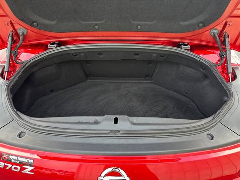 Used 2019 Nissan 370Z Touring image 17