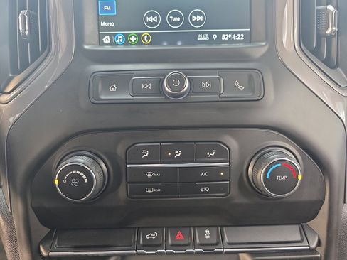 Used 2019 Chevrolet Silverado 1500 Custom w/ Custom Value Package AWD/4WD image 20