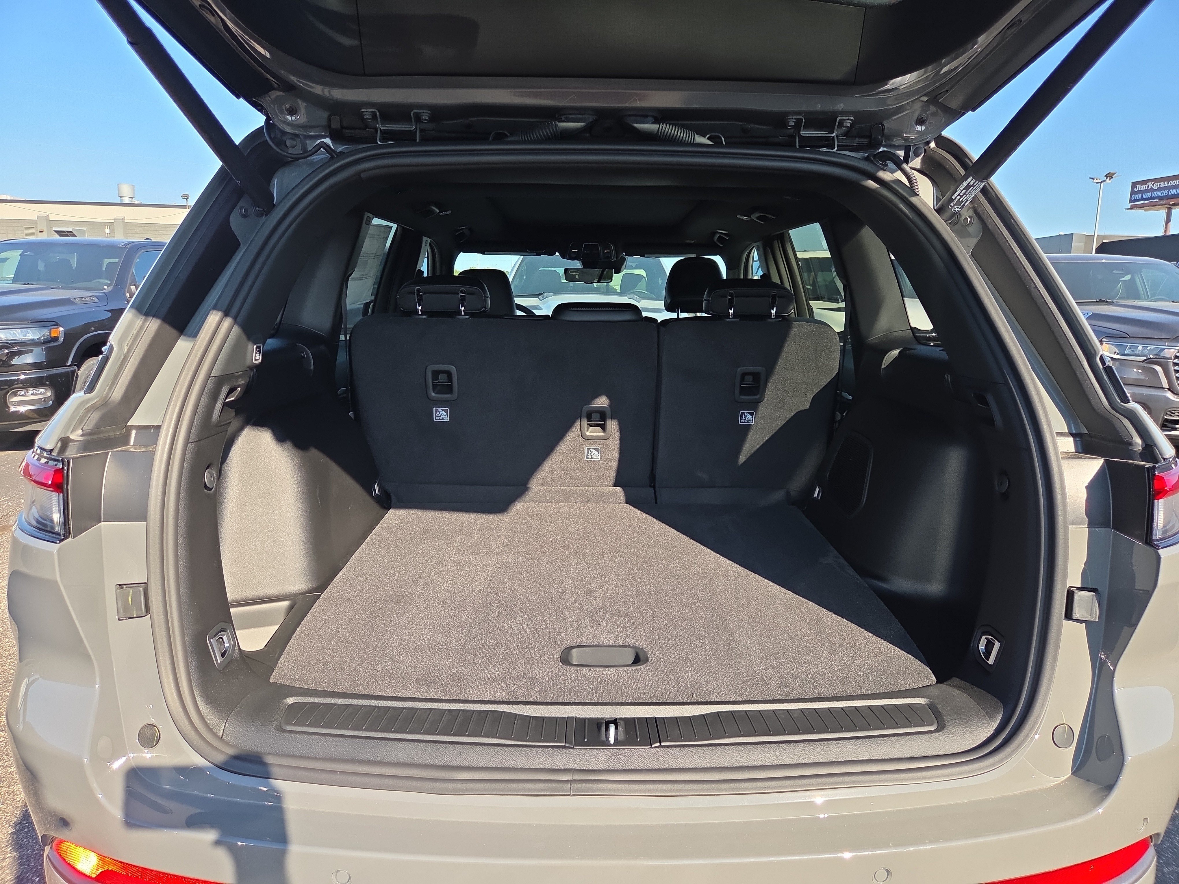 New 2027 Jeep Grand Cherokee Limited AWD/4WD image 7