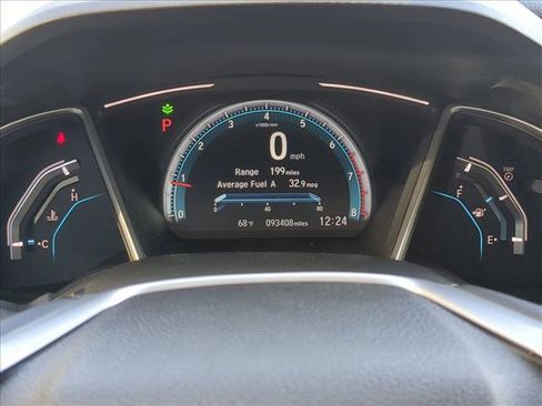 Used 2018 Honda Civic Touring image 11