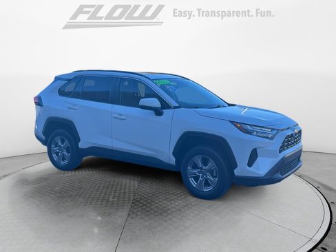 Used 2023 Toyota RAV4 XLE image 1