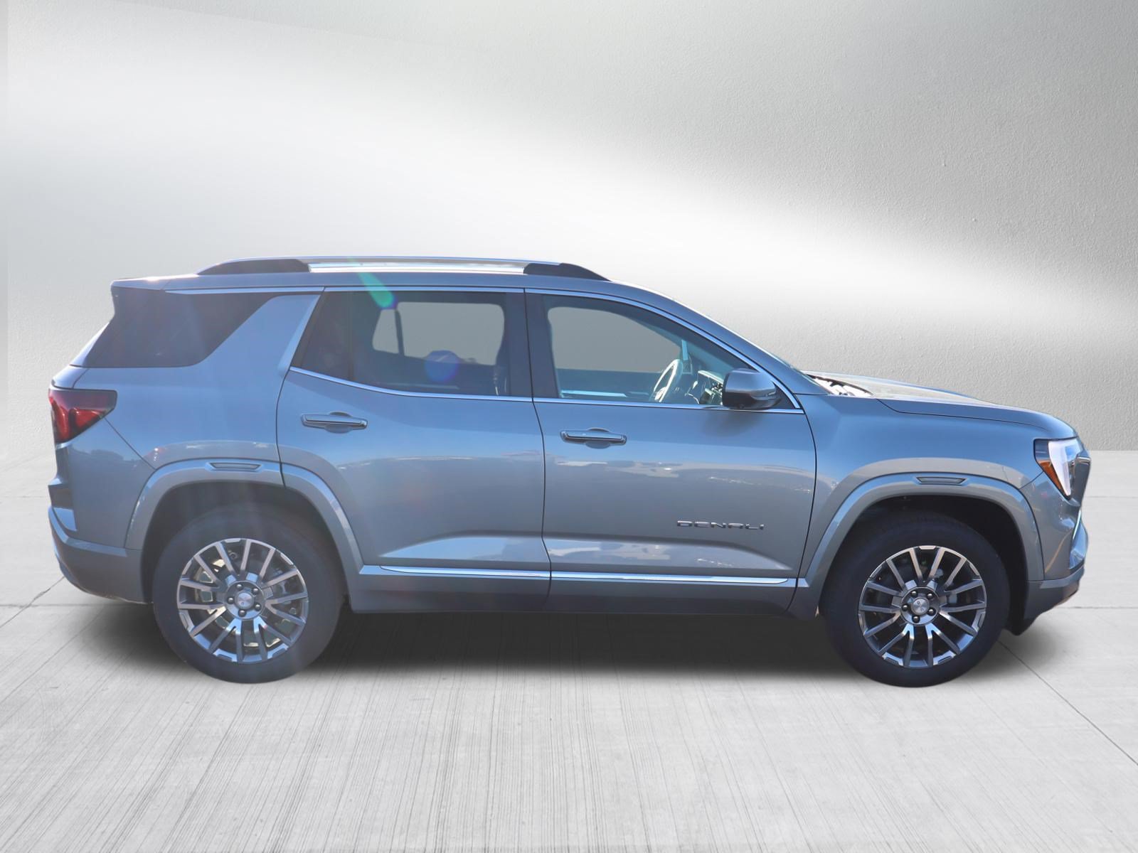 New 2027 GMC Terrain Denali w/ LPO, Floor Liner Package AWD/4WD image 8