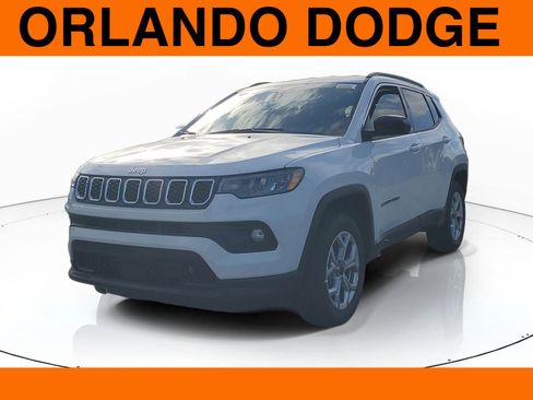 New 2026 Jeep Compass Latitude image 2